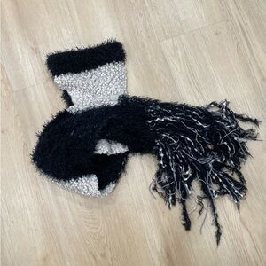 Charter Club oversized super soft black and white scarf with fringe tassels